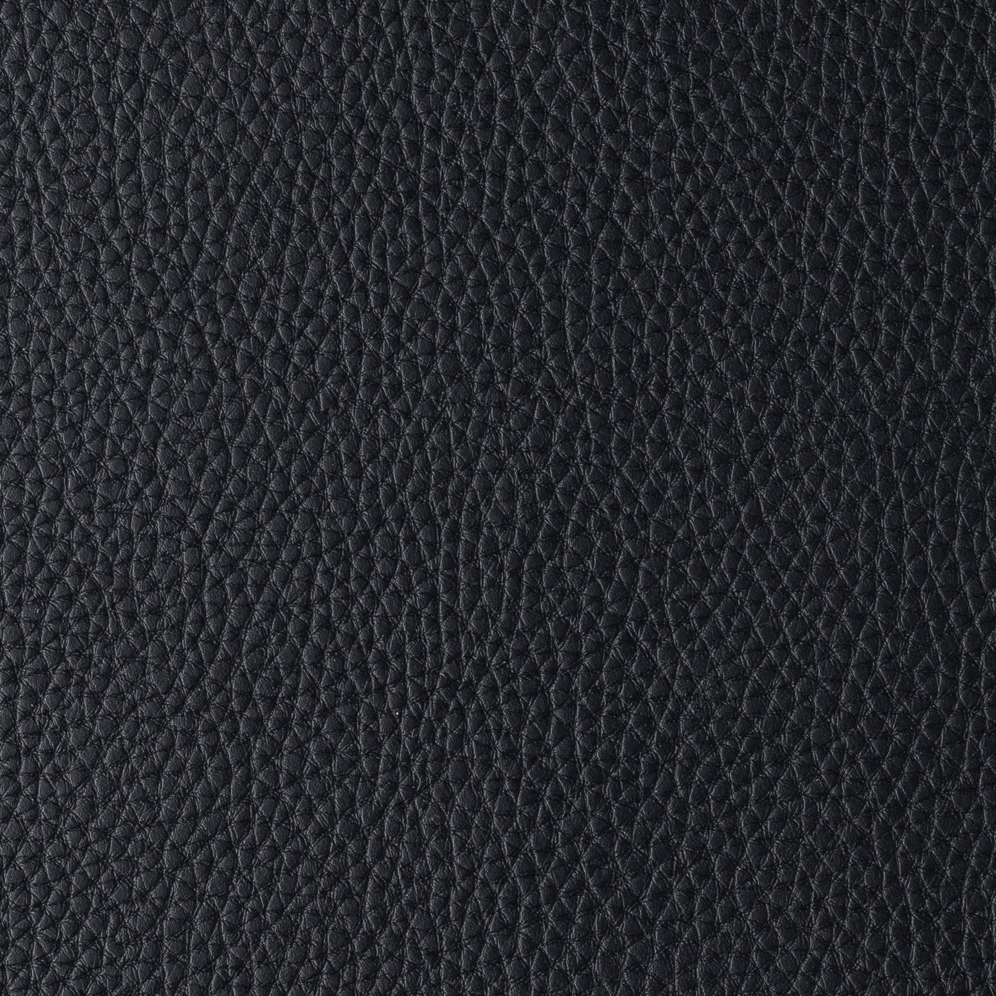 LEATHER ON A ROLL - P03 Black